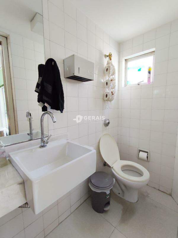 Sala à venda no CENTRO: 07- BANHEIRO