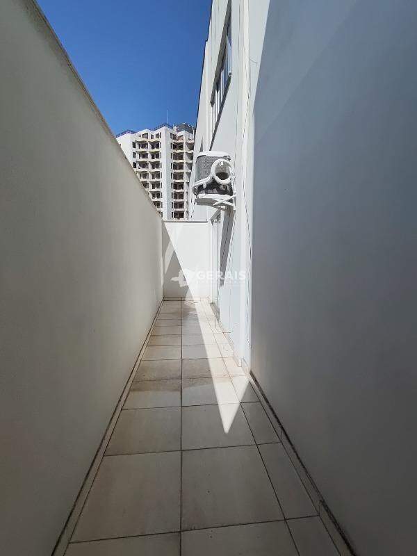 Apartamento para aluguel no CENTRO: 05- ÁREA EXTERNA