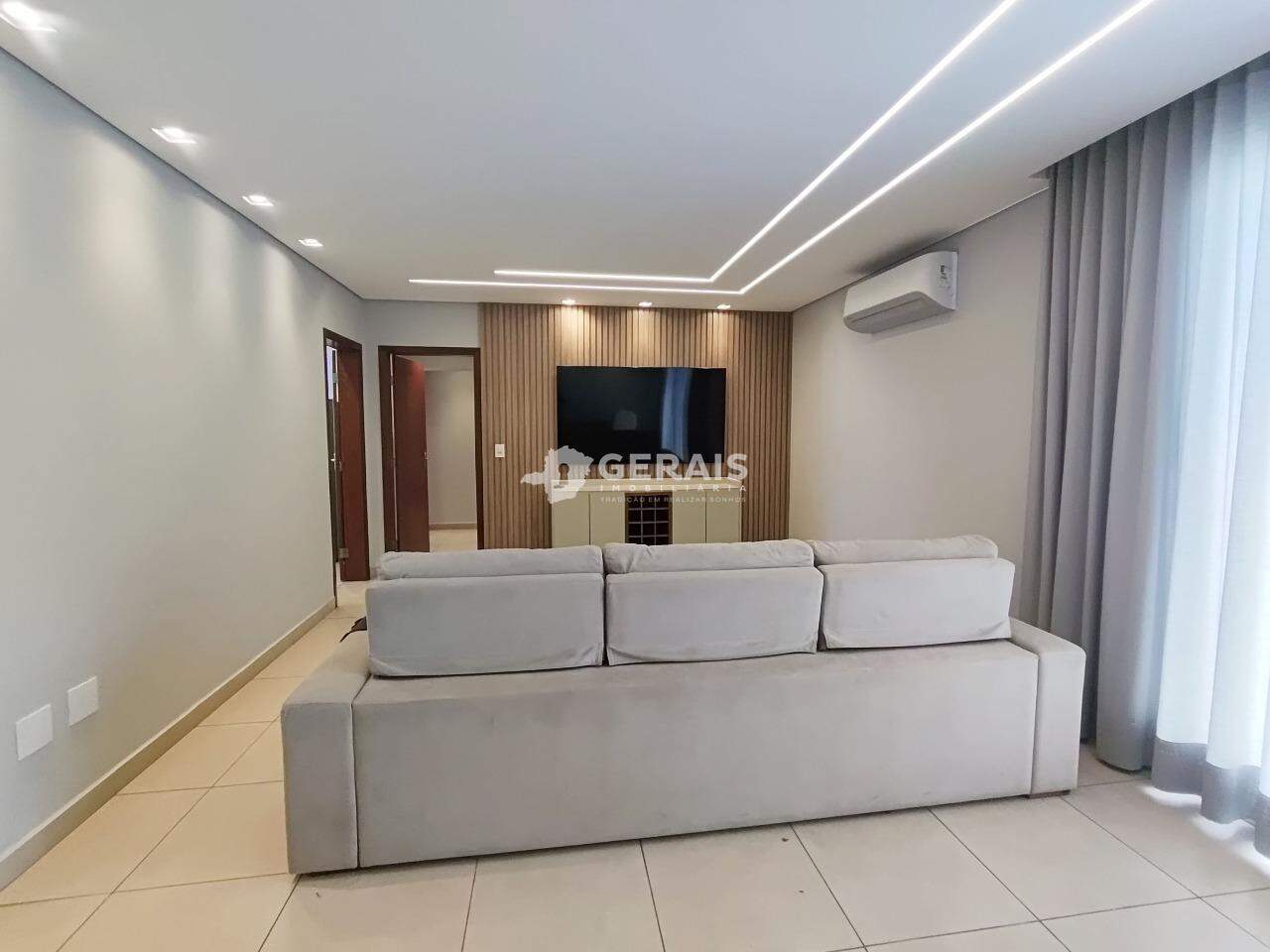 Apartamento para aluguel no CENTRO: 03- SALA