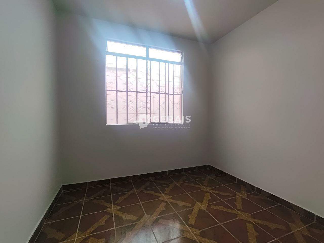 Casa Comercial para aluguel no CENTRO: 06 - QUARTO 02