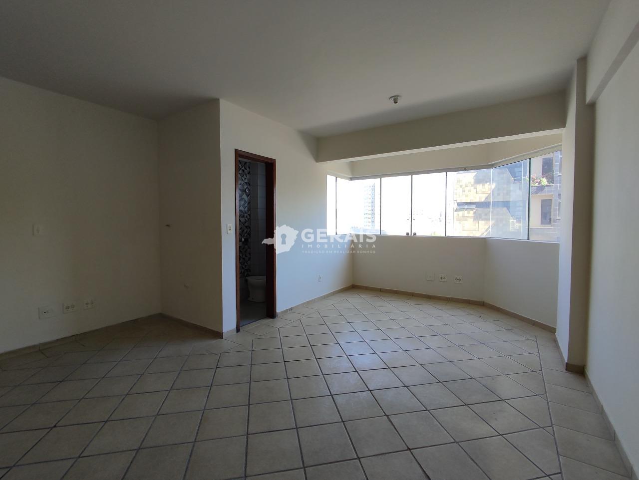Sala à venda no CENTRO: 03- SALA