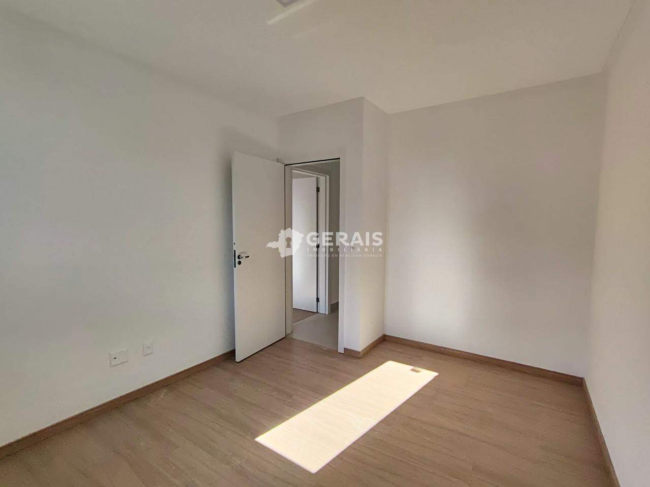 Apartamento para aluguel no SANTA CLARA: 09- QUARTO 01