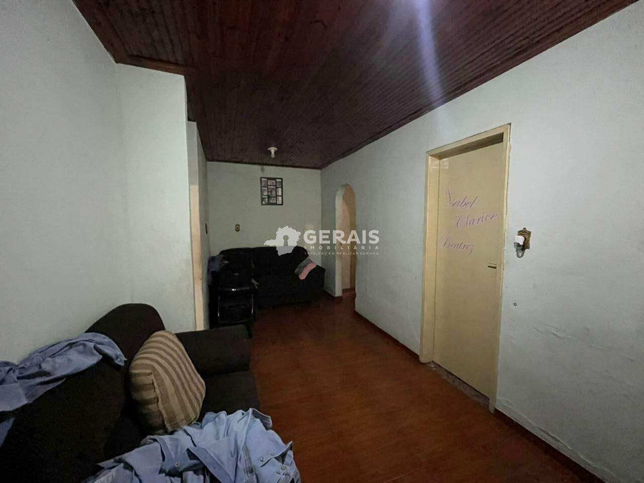 Casa à venda no DANILO PASSOS: 02- SALA