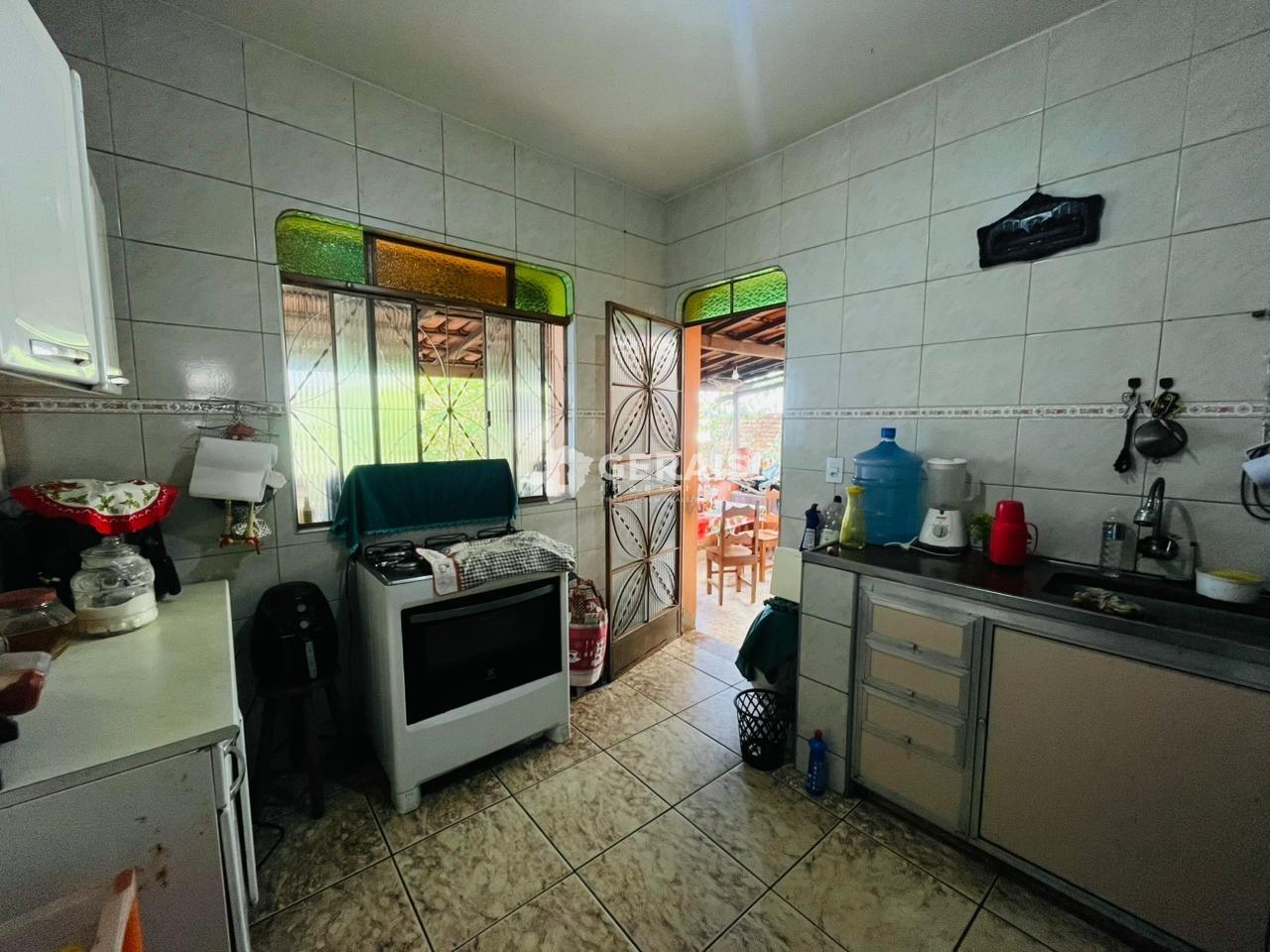 Casa à venda no PLANALTO: 03- COZINHA