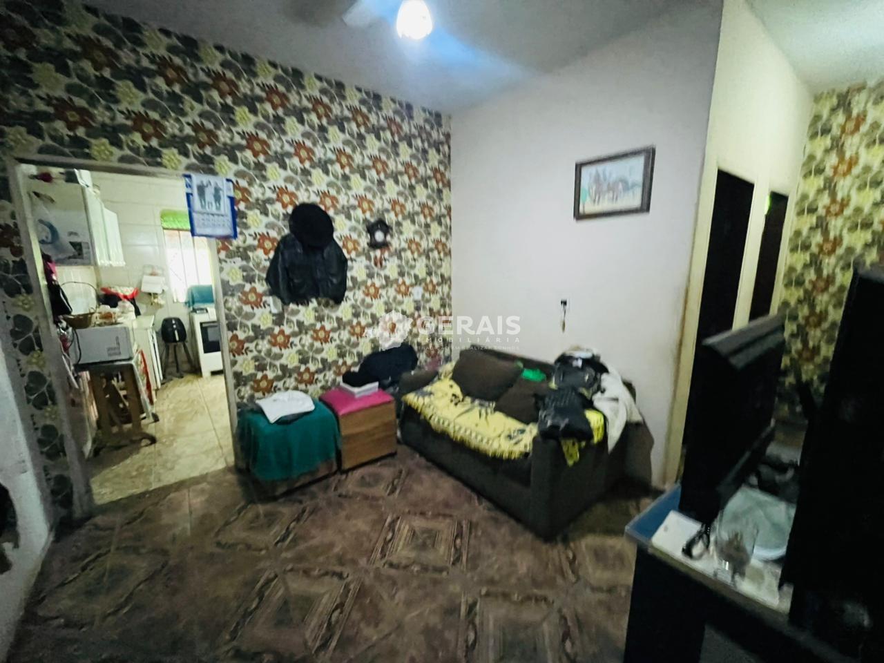 Casa à venda no PLANALTO: 02- SALA