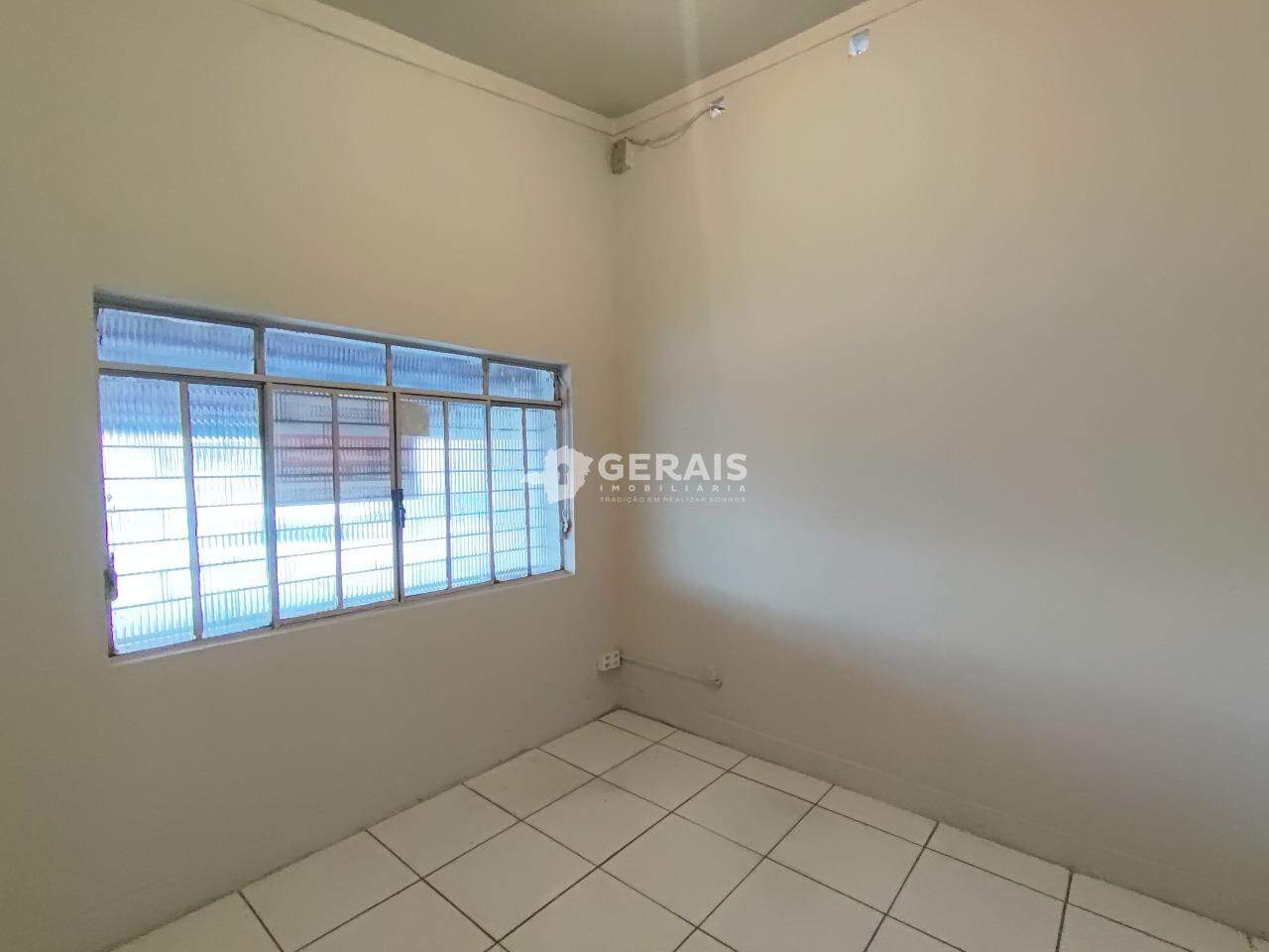 Casa para aluguel no CENTRO: 07- QUARTO 03