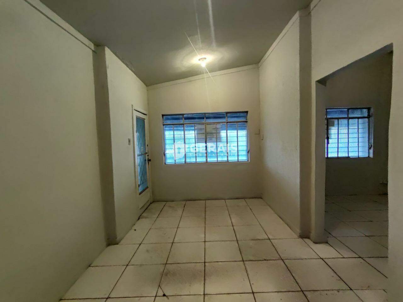 Casa para aluguel no CENTRO: 03- SALA