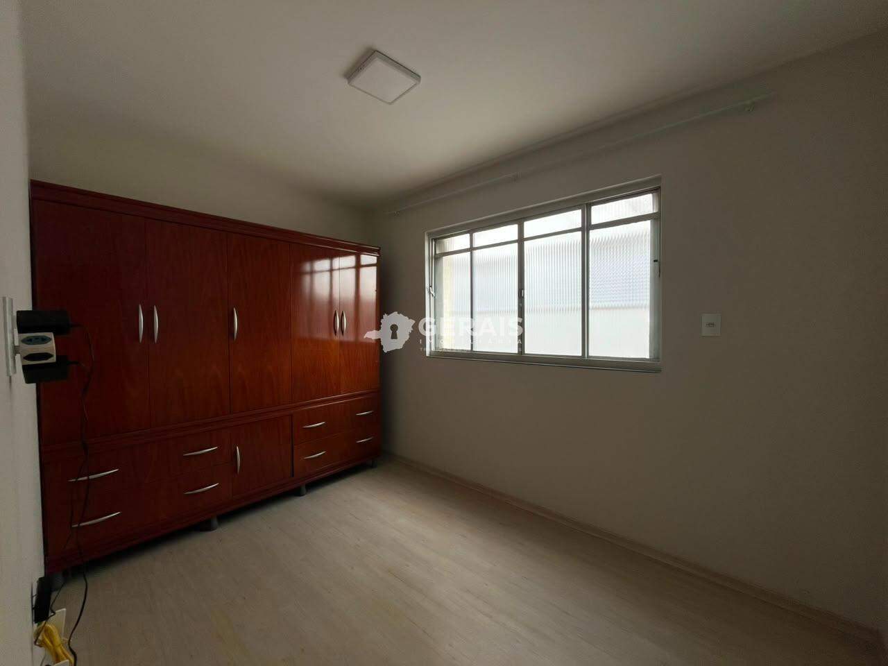 Apartamento à venda no CENTRO: 07-QUARTO 02