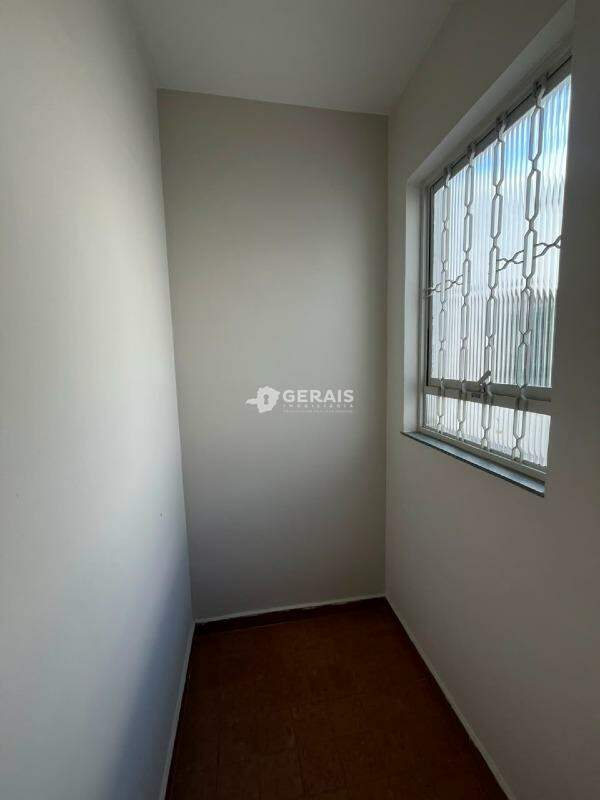Apartamento à venda no CENTRO: 09- CLOSET SUÍTE