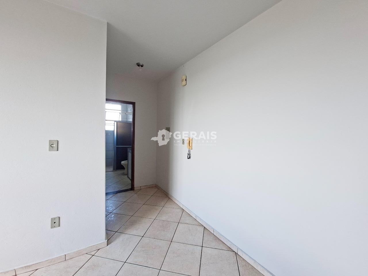 Kitnet para aluguel no SÃO JOSÉ: 03- SALA 