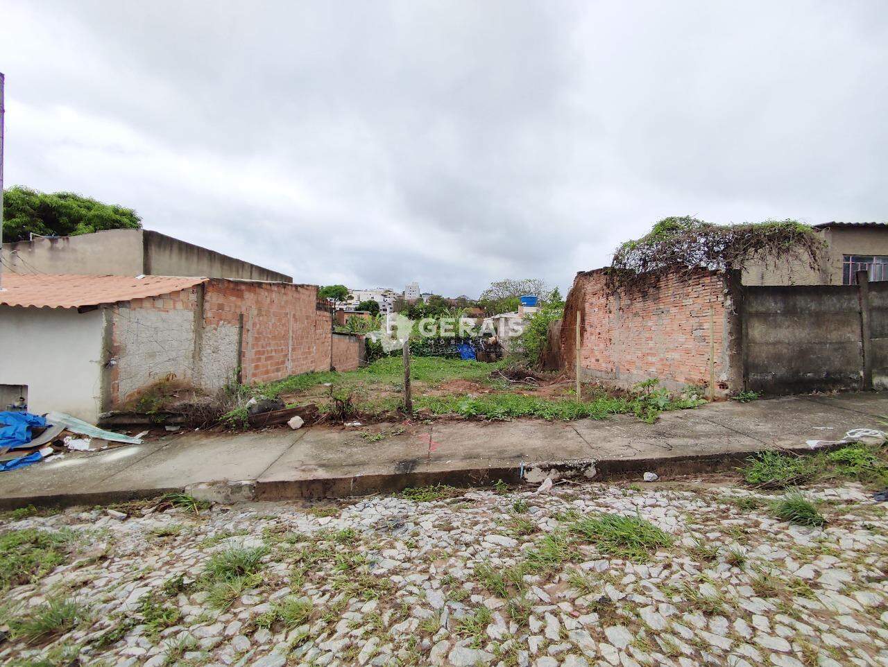 Lote à venda no SANTA ROSA: 01 - LOTE