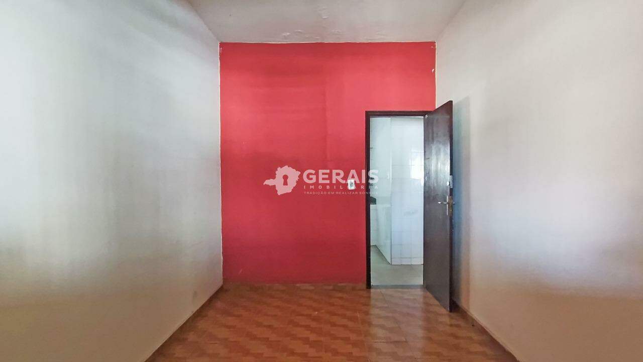 Casa para aluguel no CATALÃO: 04- QUARTO 01