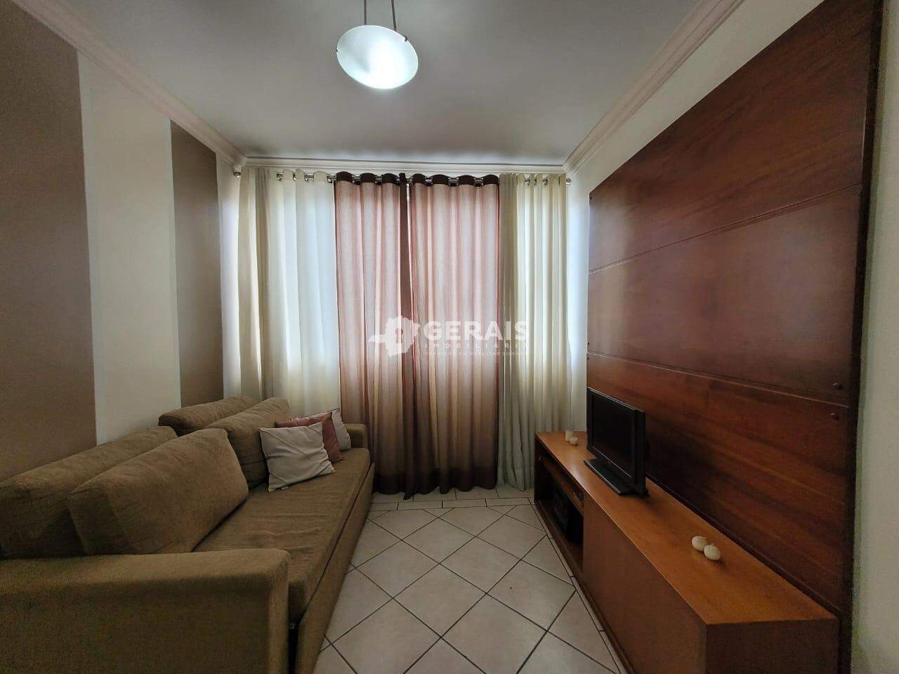 Apartamento à venda no CENTRO: 03- SALA