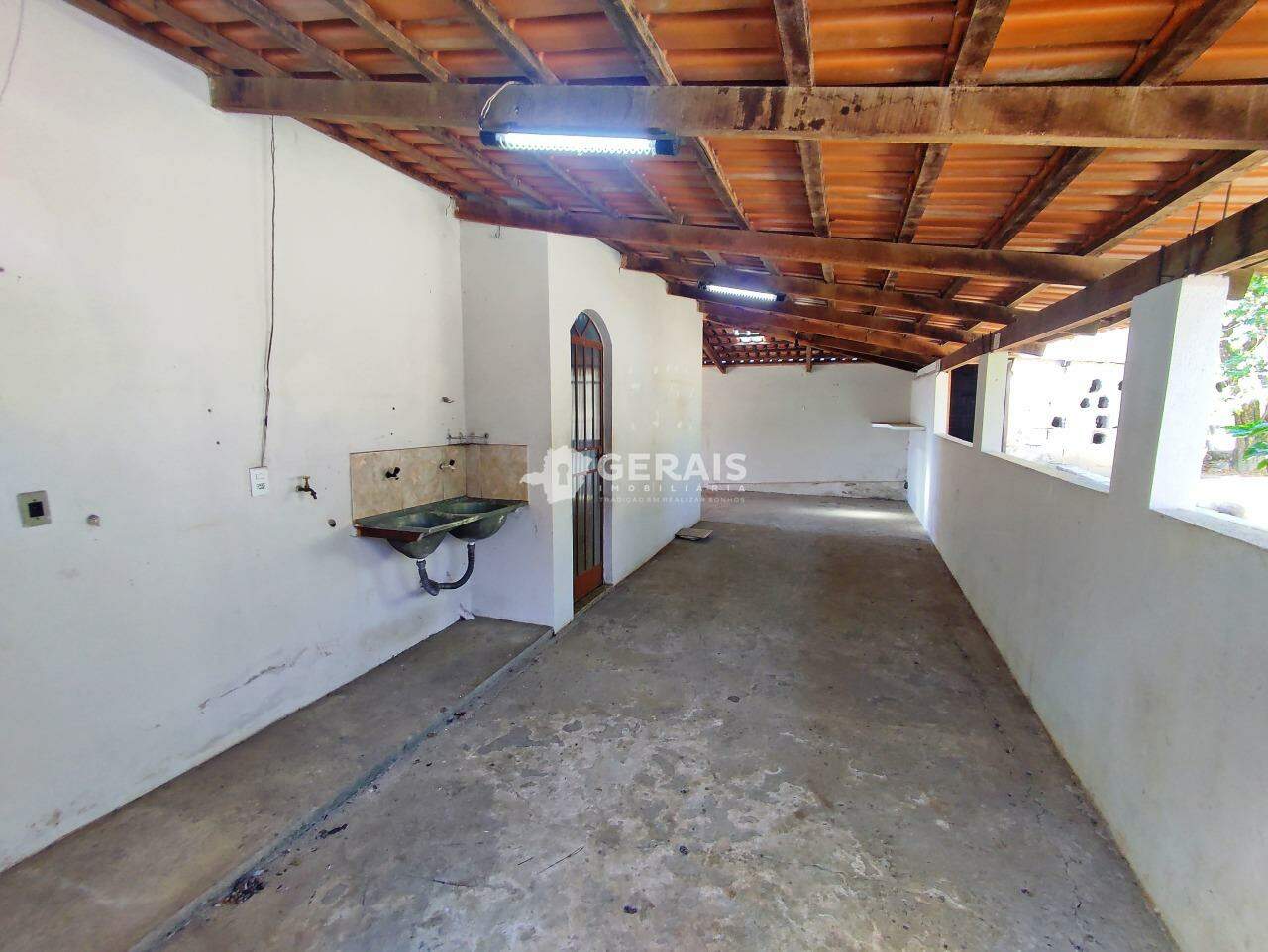 Casa à venda no SÃO ROQUE: 09 - ÁREA DE SERVIÇO