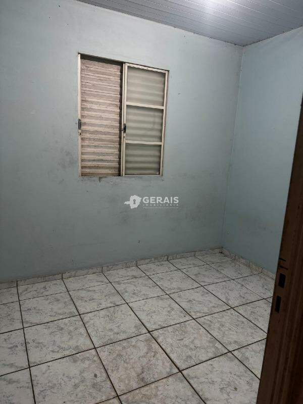 Casa à venda no QUINTA DAS PALMEIRAS: 05 - QUARTO 01