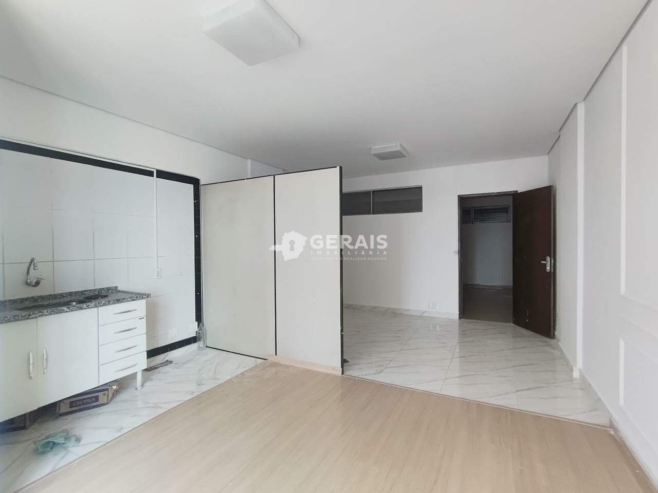Sala para aluguel no CENTRO: 07 - SALA