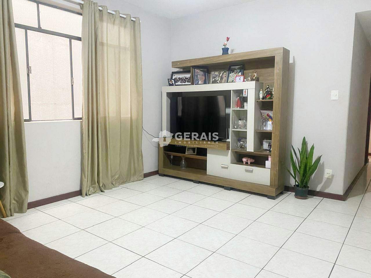 Apartamento à venda no CENTRO: 03- SALA