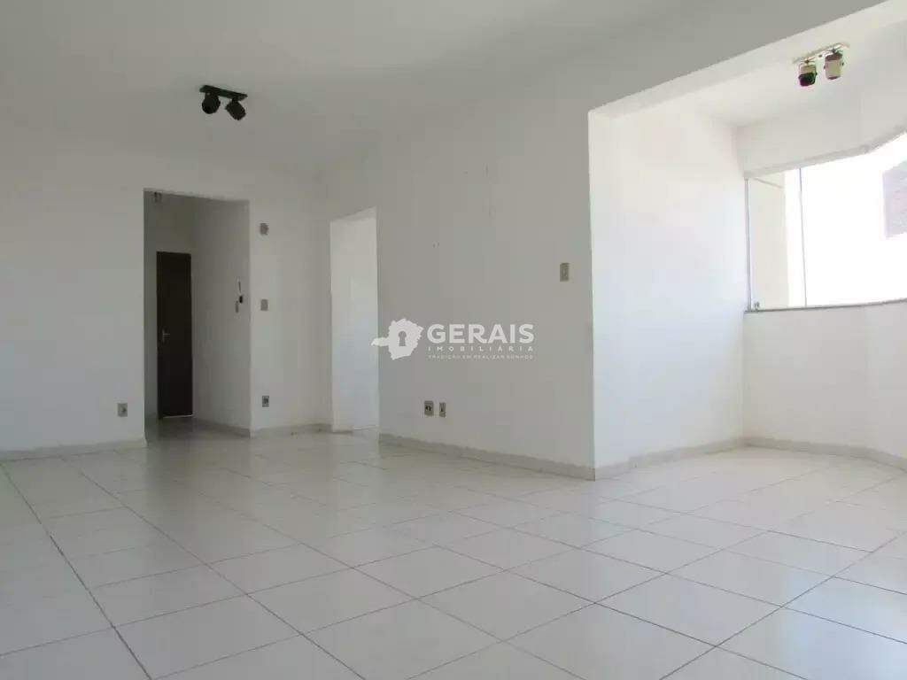 Apartamento à venda no CENTRO: 03- SALA 