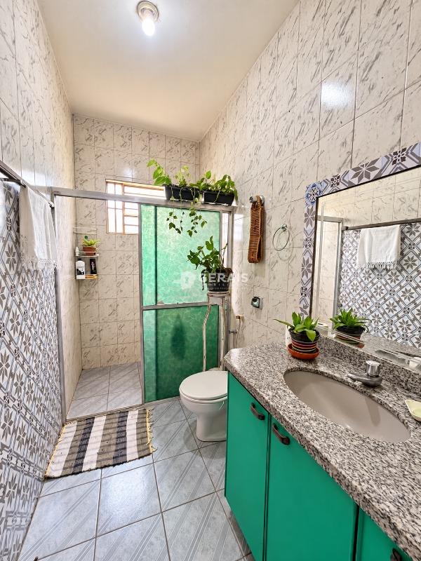 Casa à venda no SANTA ROSA: 07 - BANHO SOCIAL