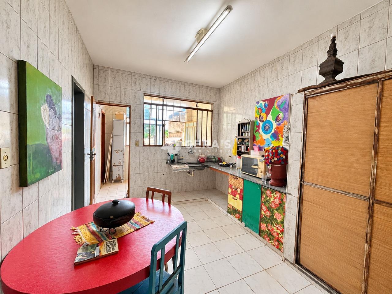 Casa à venda no SANTA ROSA: 05 - COZINHA