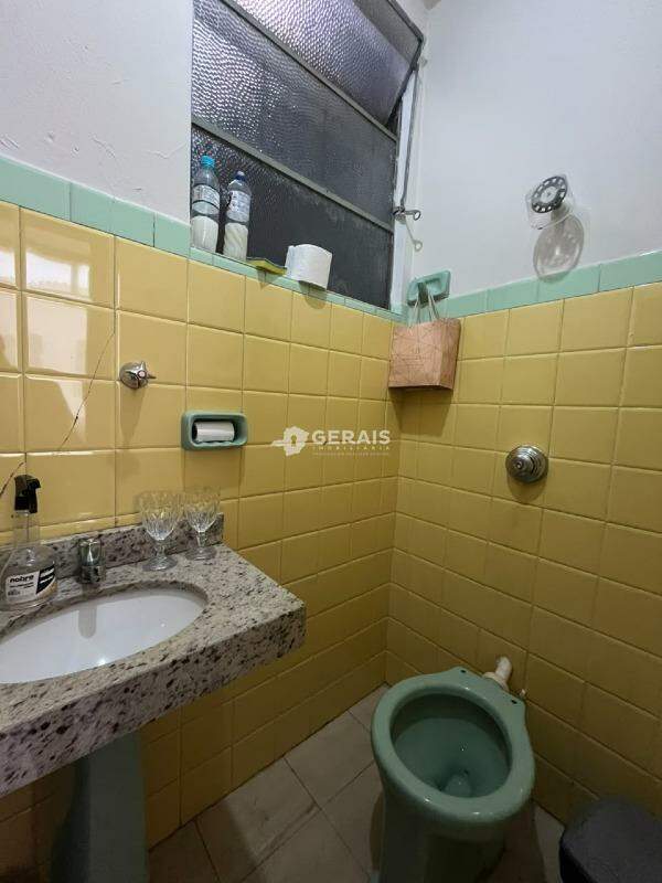 Sala à venda no CENTRO: 05 - BANHEIRO