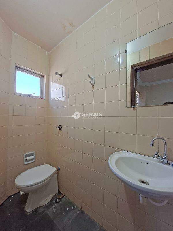 Sala para aluguel no CENTRO: 07- BANHEIRO