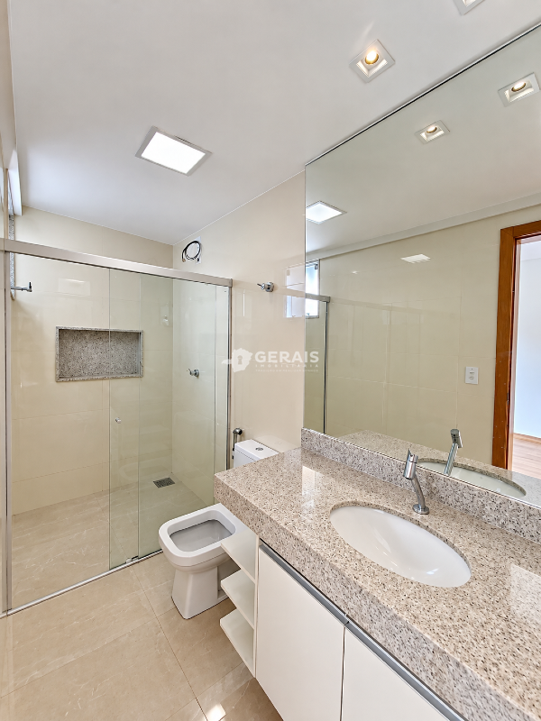 Apartamento à venda no CENTRO: 08- BANHO SUÍTE 