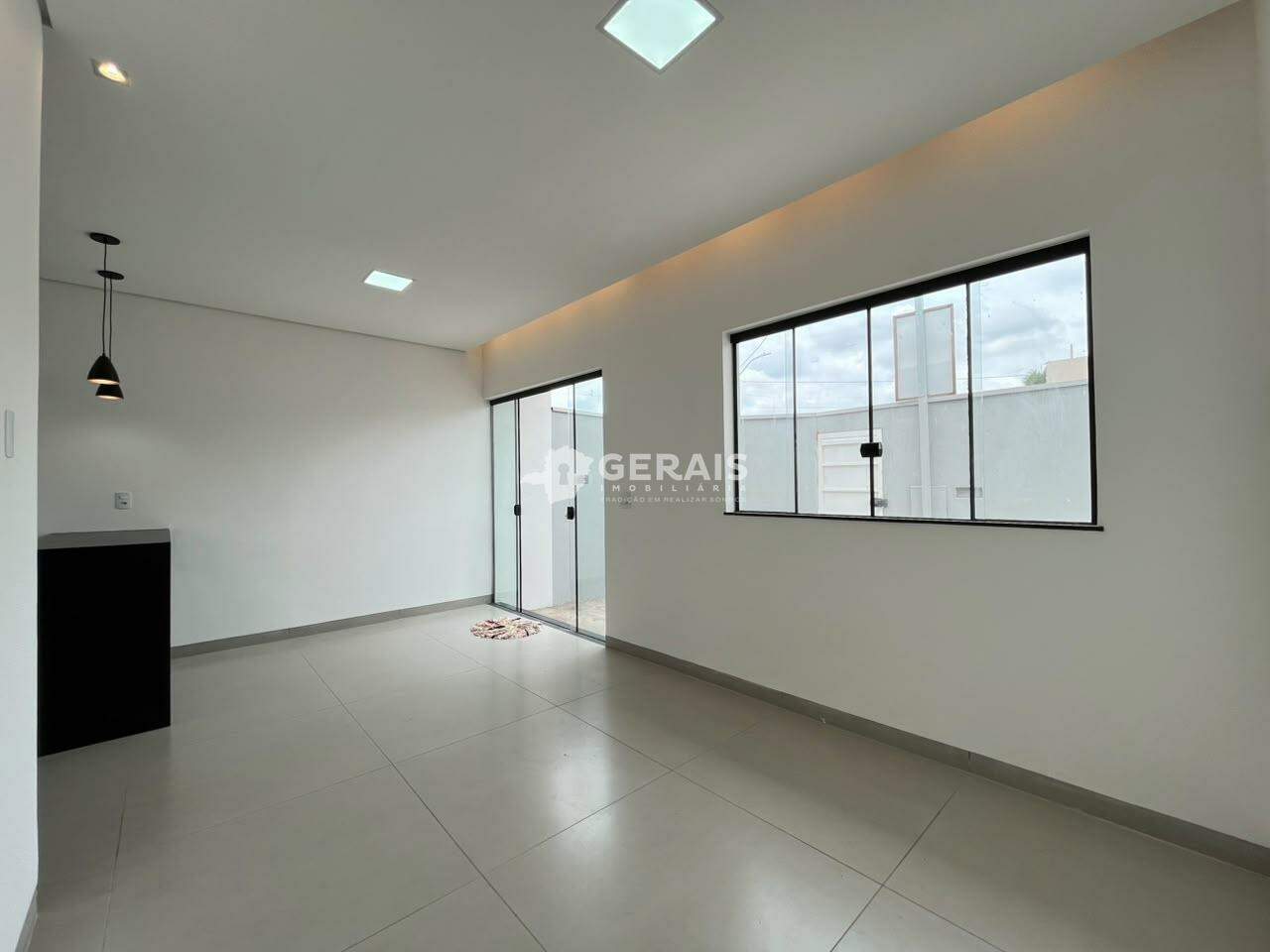 Casa à venda no SÃO ROQUE: 03- SALA 