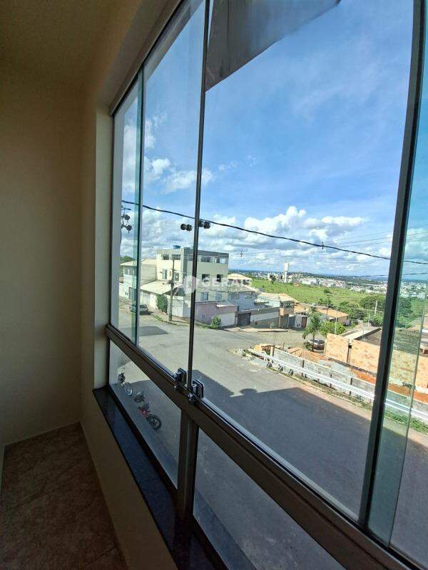 Apartamento à venda no CAMPINA VERDE: 08- SACADA QUARTO 01