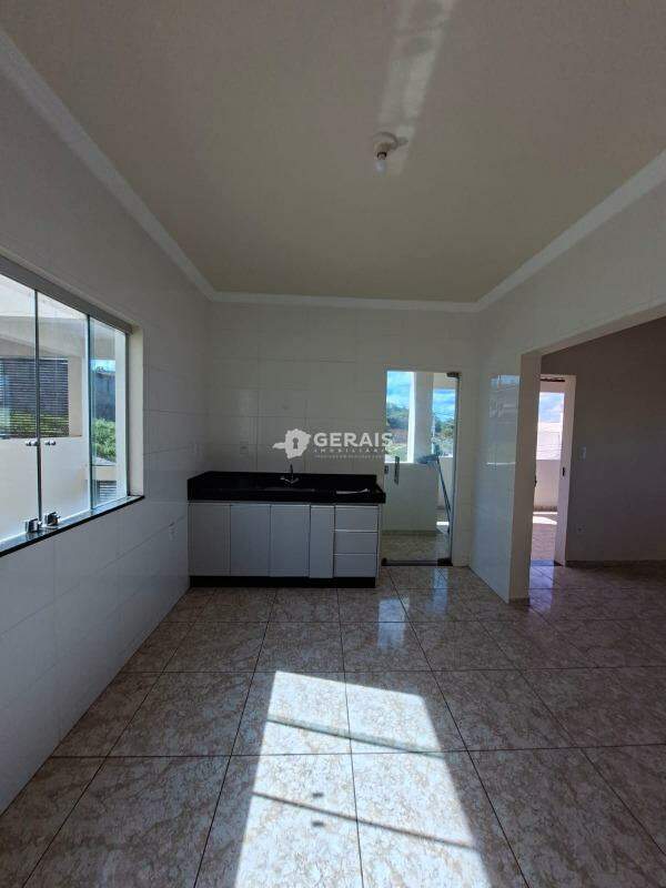 Apartamento à venda no CAMPINA VERDE: 04- COZINHA