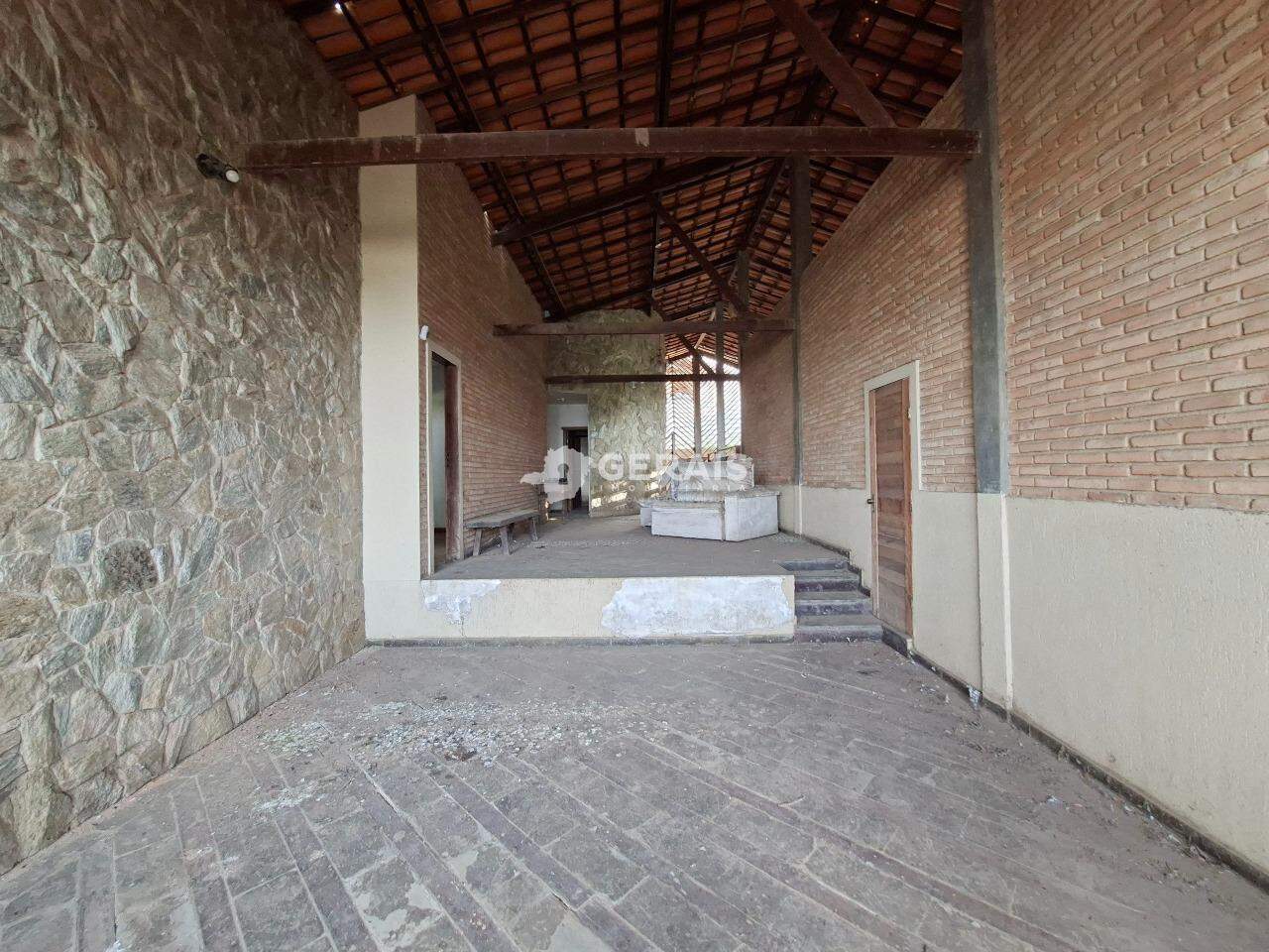 Casa Comercial para aluguel no SAO JUDAS TADEU: 03- SALA PARA 02 AMBIENTES
