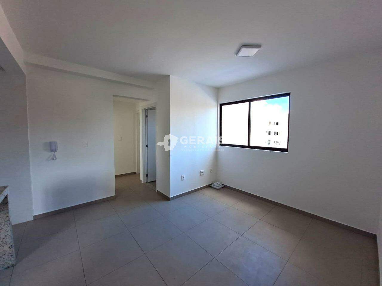 Apartamento à venda no CENTRO: 04- SALA 