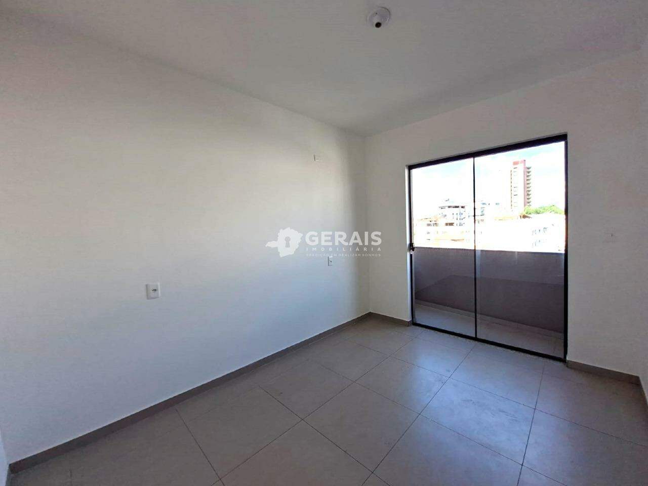 Apartamento à venda no CENTRO: 08- QUARTO SUÍTE 02