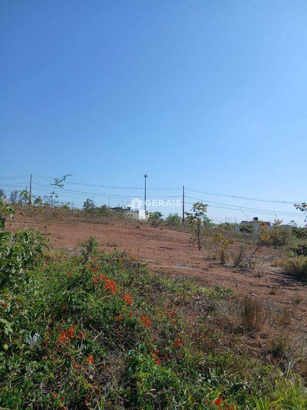 Lote à venda no RESIDENCIAL LAGOA PARK: 08- LOTE