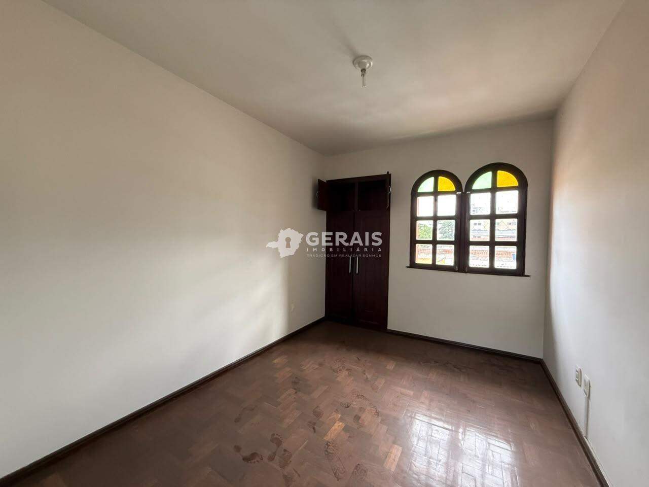 Apartamento à venda no SIDIL: 06- QUARTO 01 