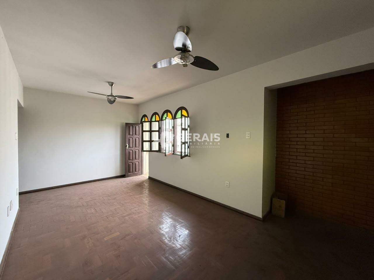 Apartamento à venda no SIDIL: 03- SALA 
