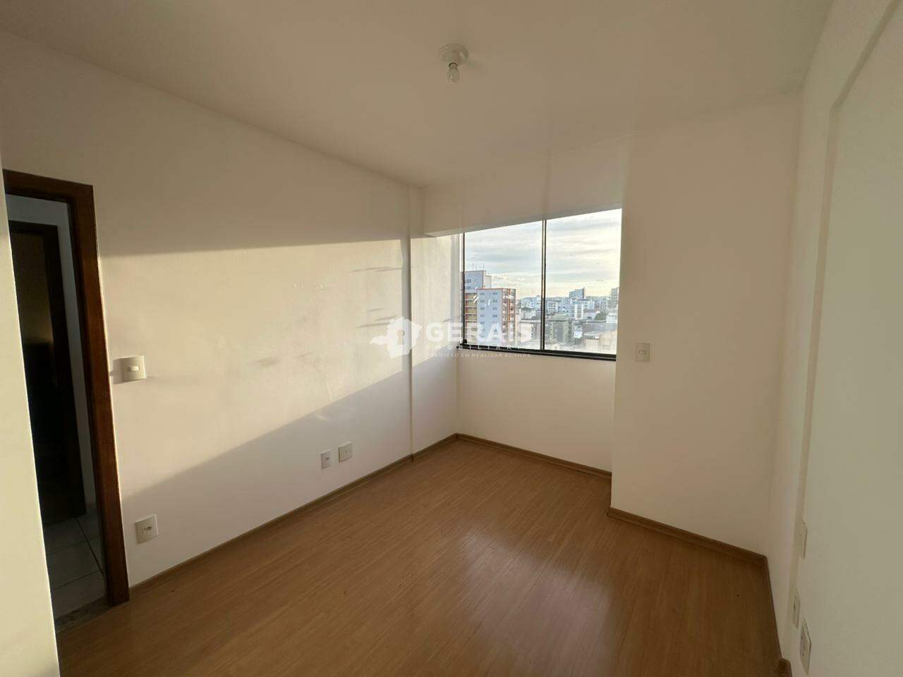 Apartamento à venda no CENTRO: 08- QUARTO 02