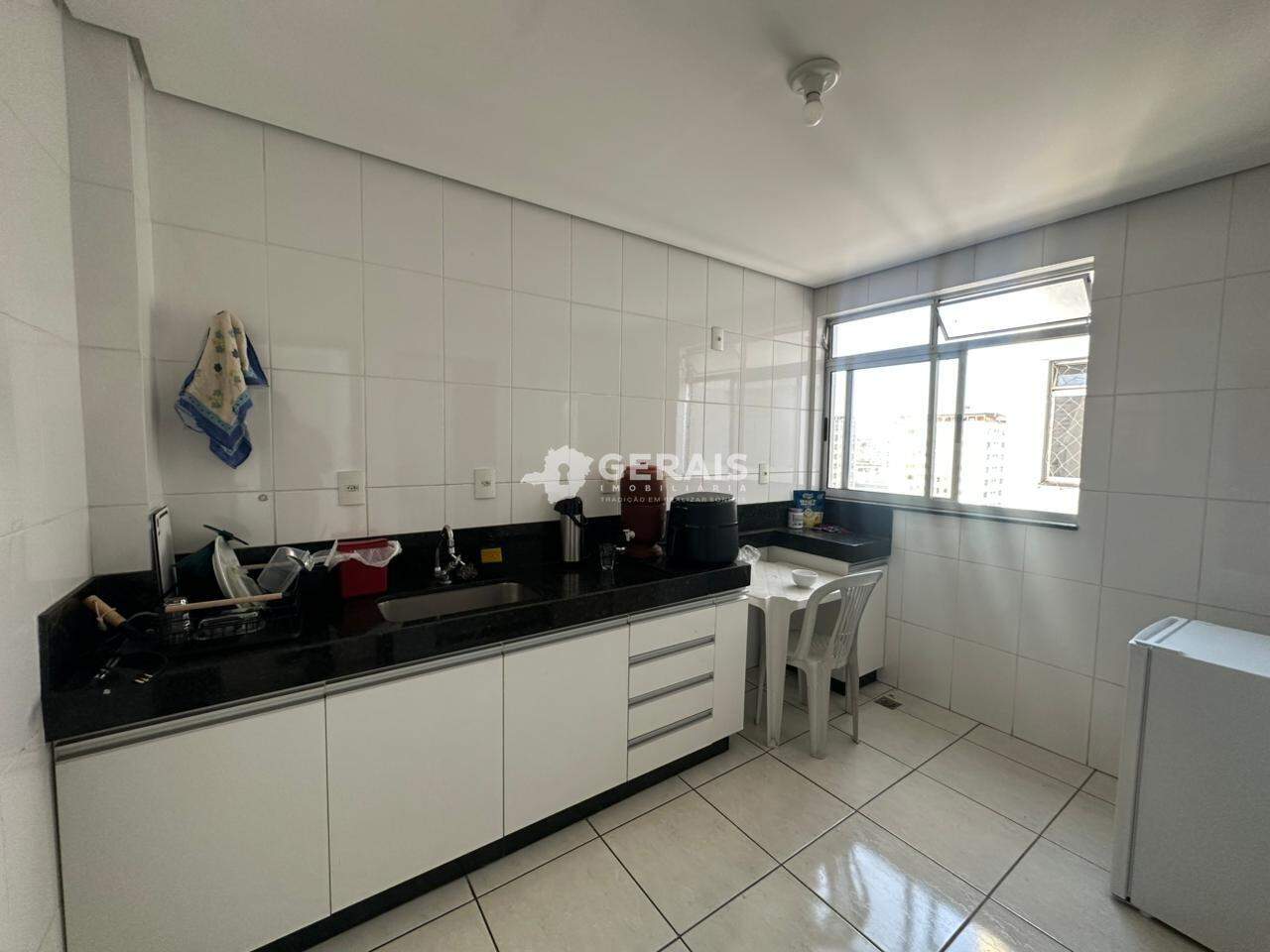 Apartamento à venda no CENTRO: 05- COZINHA