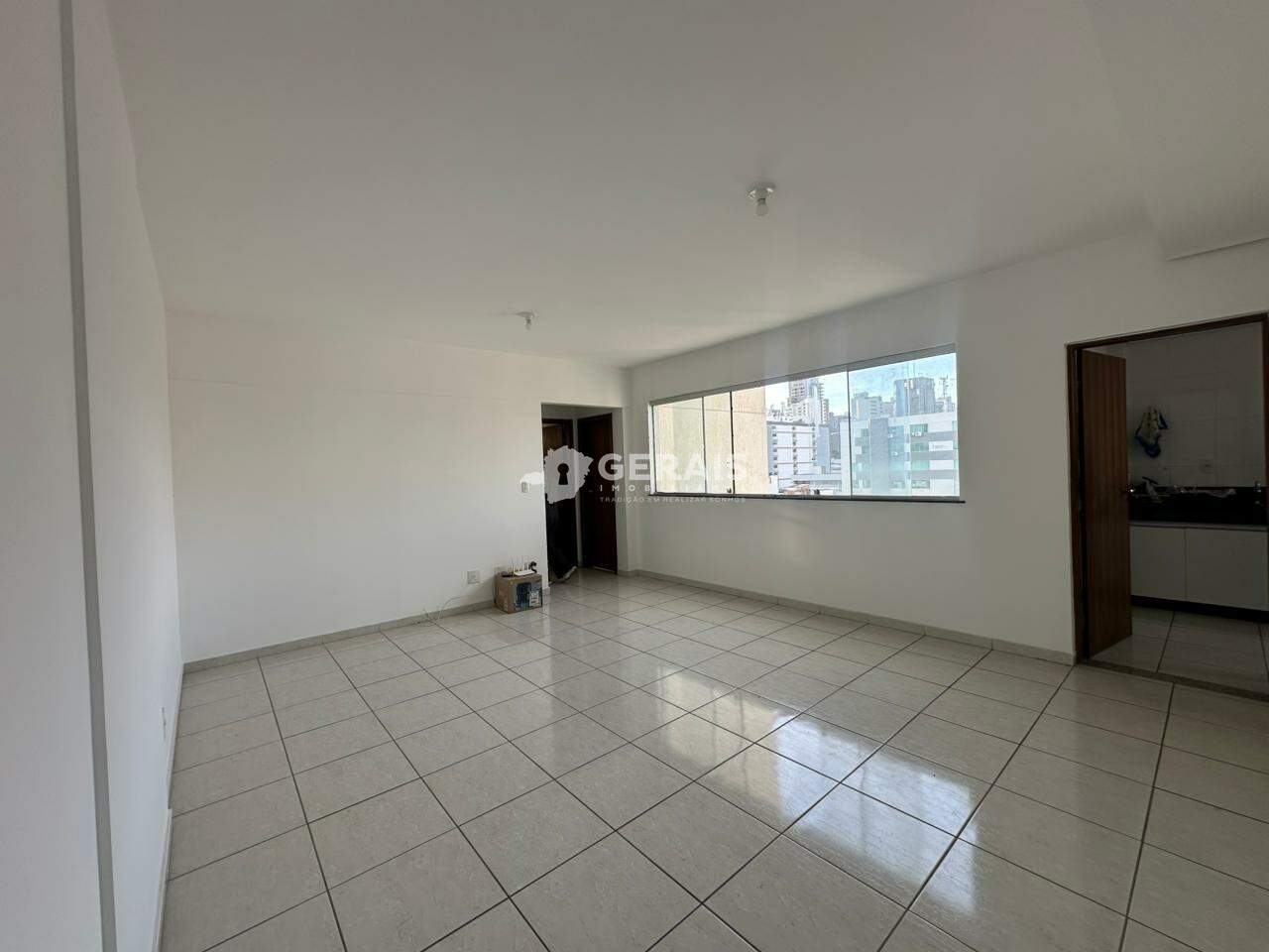 Apartamento à venda no CENTRO: 04- SALA