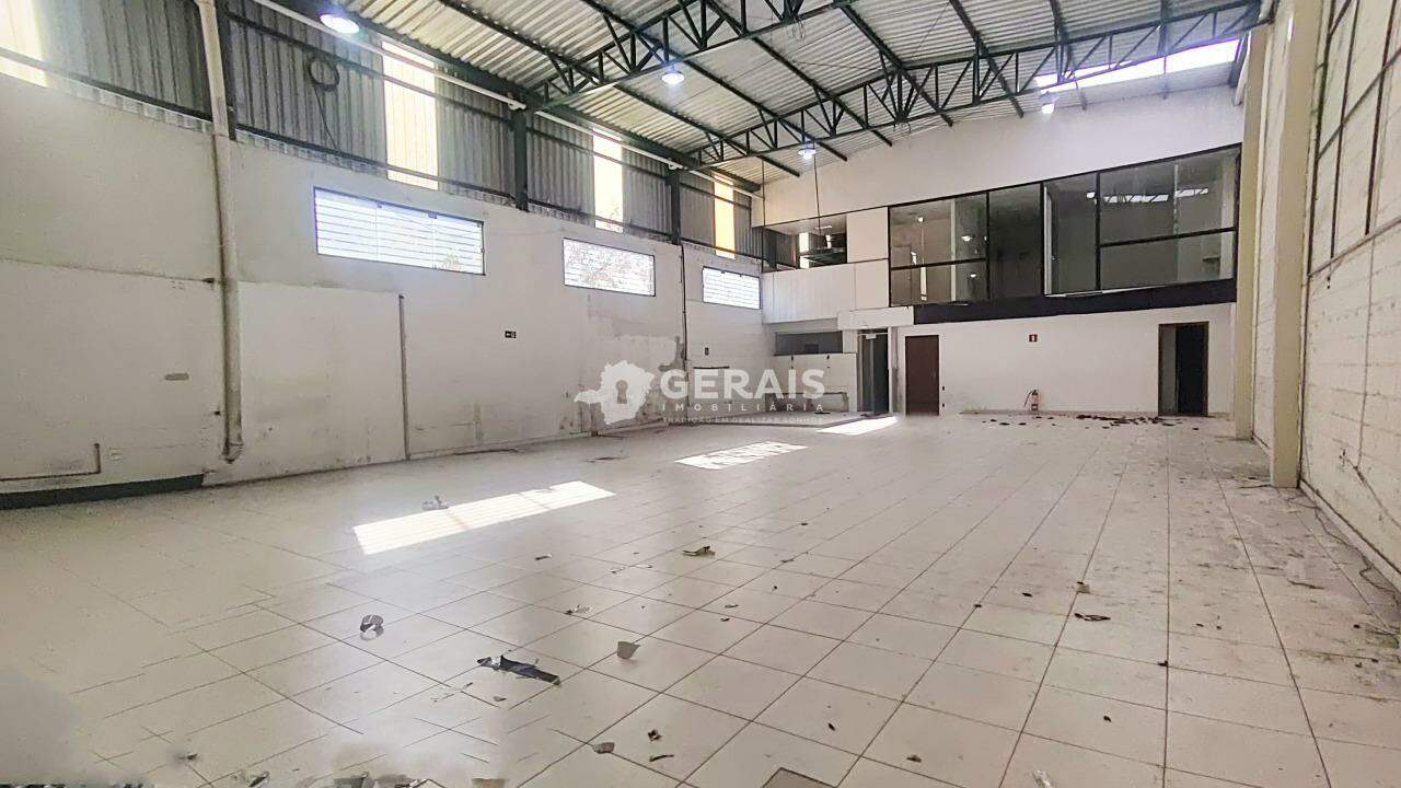 Galpão para aluguel no LP PEREIRA: 03- GALPÃO