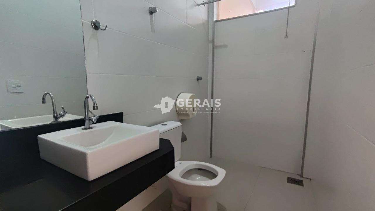 Andar Comercial para aluguel no SÃO JOSÉ: 08 - BANHEIRO 01