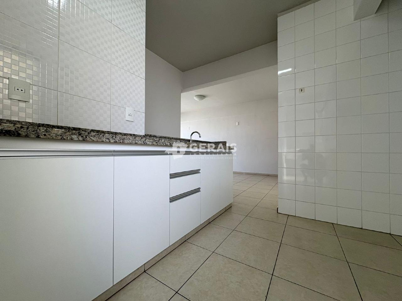 Apartamento para aluguel no CENTRO: 06- COZINHA