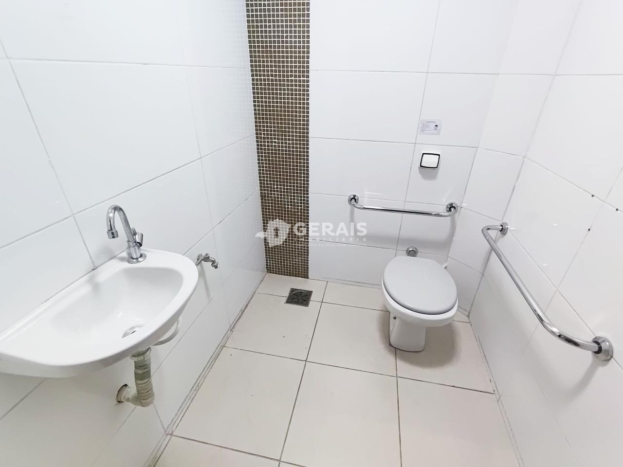 Loja para aluguel no CENTRO: 07 - BANHEIRO 01