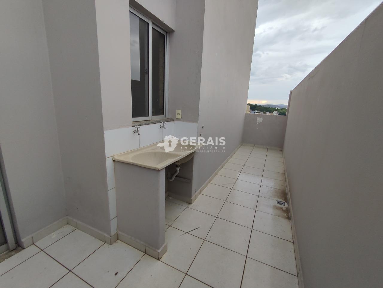 Apartamento para aluguel no CHANADOUR: 08 - ÁREA DE SERVIÇO