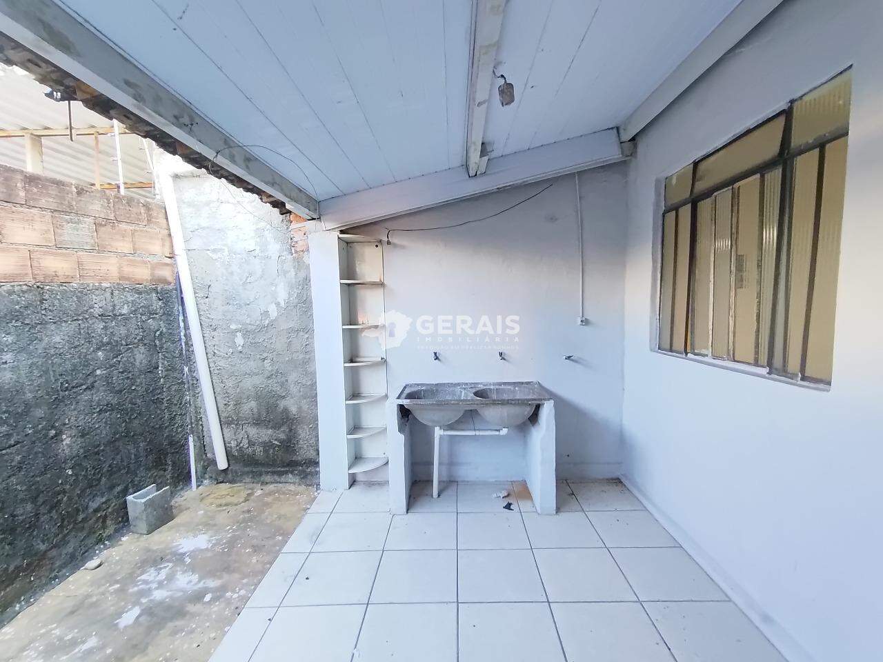 Casa para aluguel no SÃO JOSÉ: 09- ÁREA DE SERVIÇO