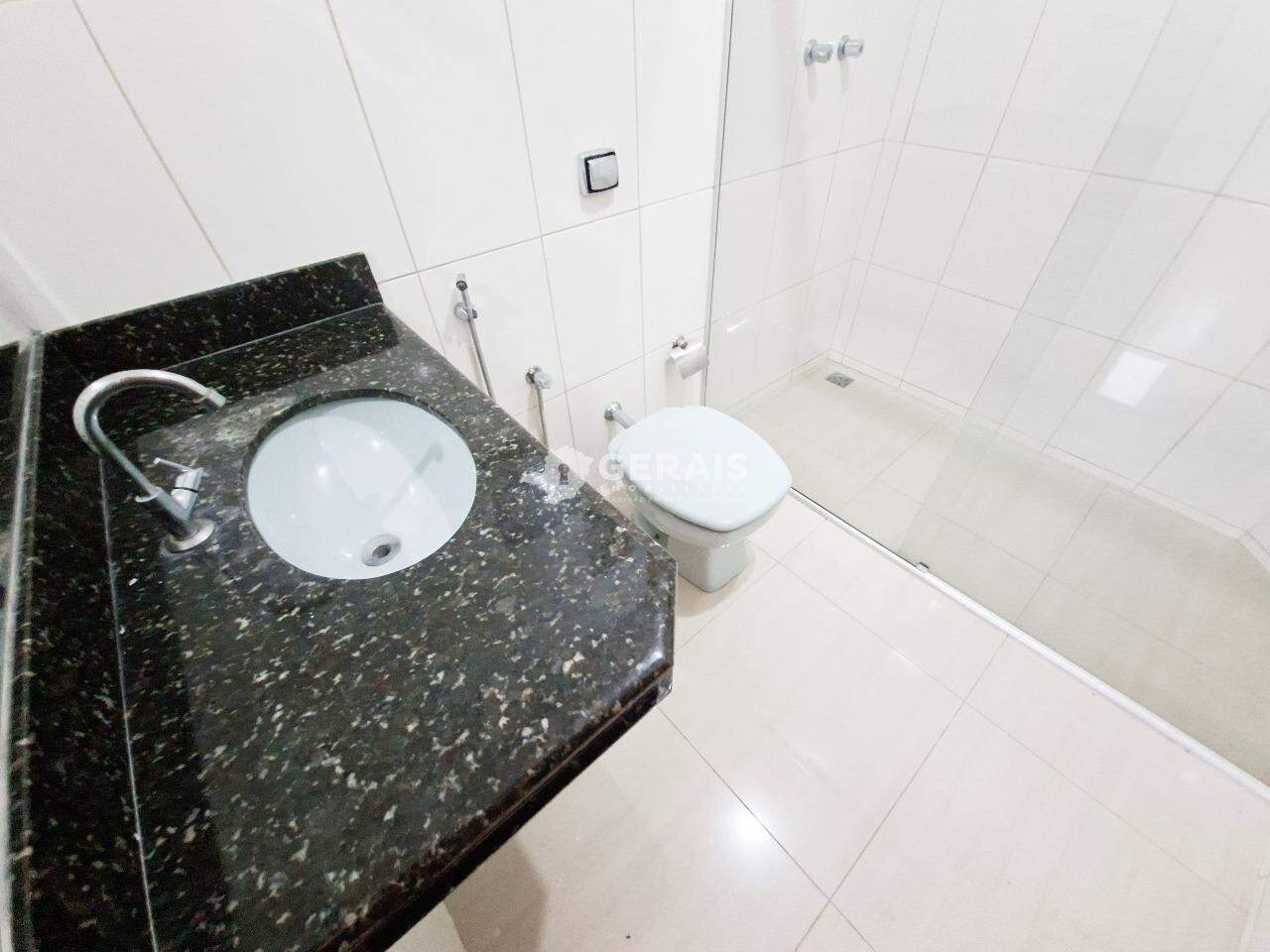 Apartamento para aluguel no CIDADE JARDIM: 07- BANHO SUÍTE