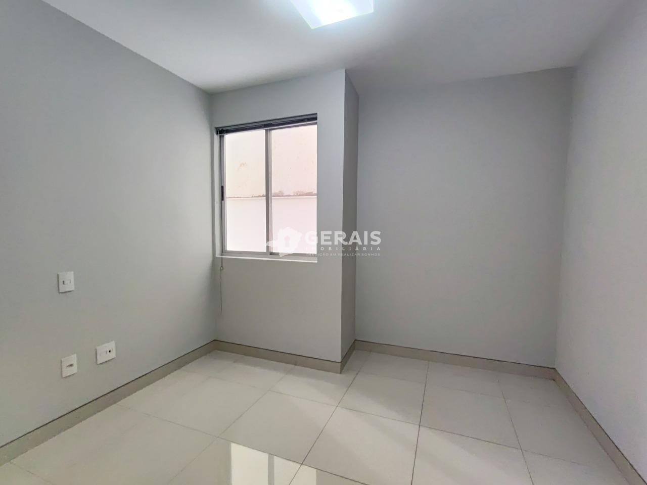 Apartamento para aluguel no CENTRO: 06- QUARTO 01