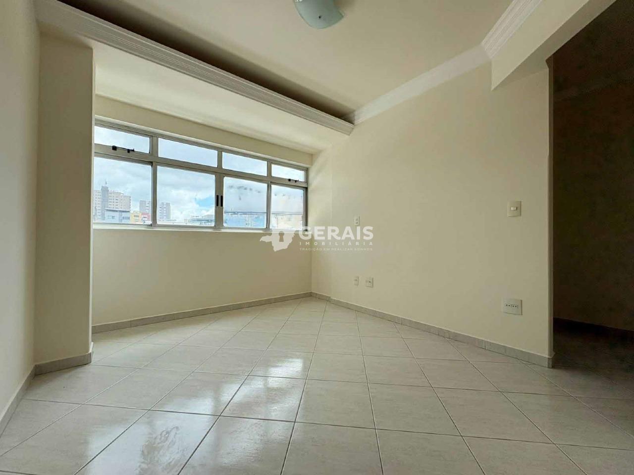 Apartamento para aluguel no CENTRO: 07- QUARTO SUÍTE
