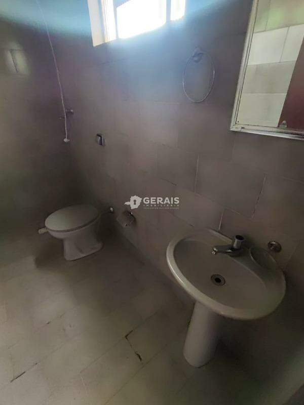 Casa para aluguel no CATALÃO: 09- BANHO SOCIAL