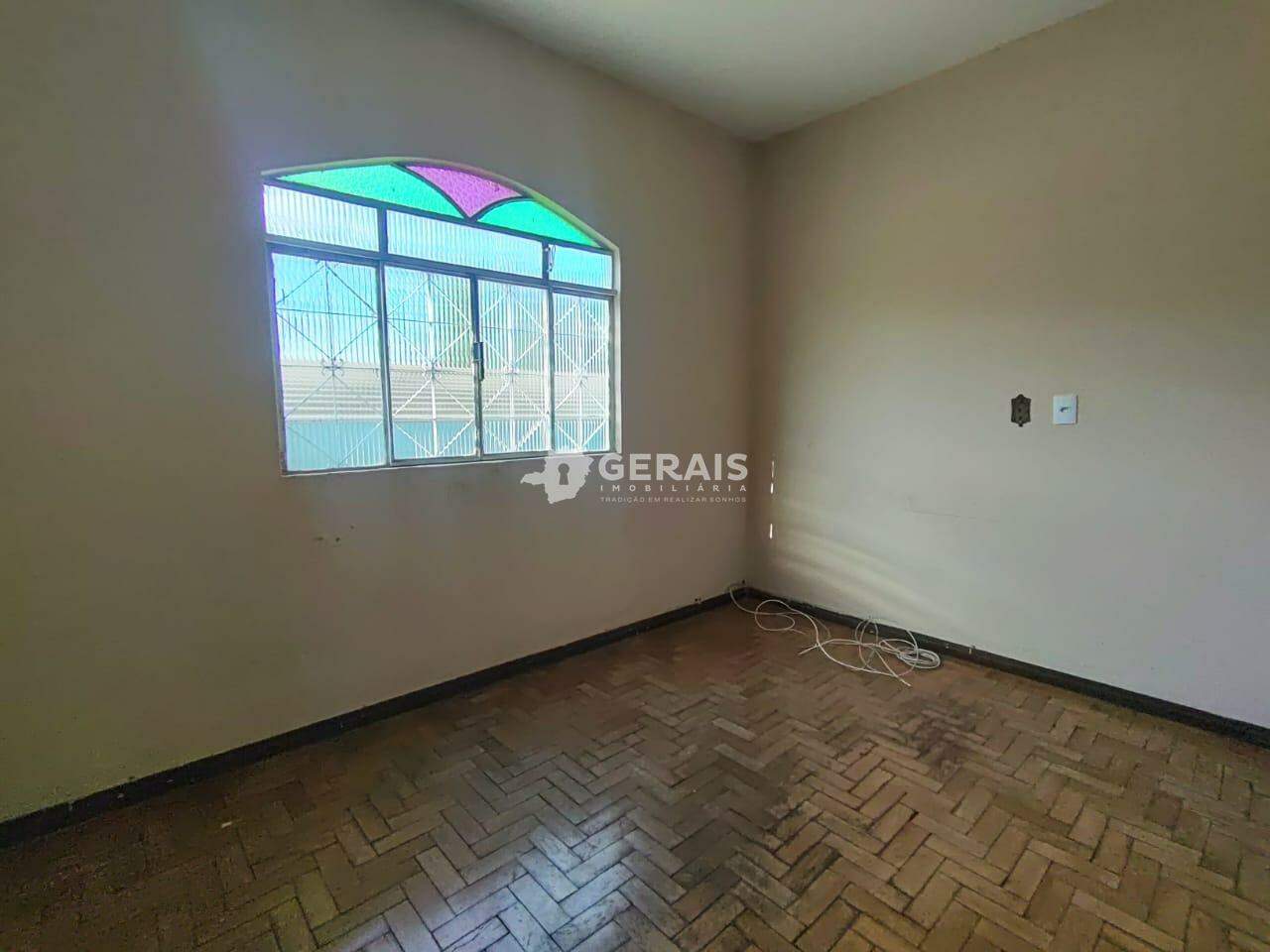 Casa para aluguel no CATALÃO: 06- QUARTO 02